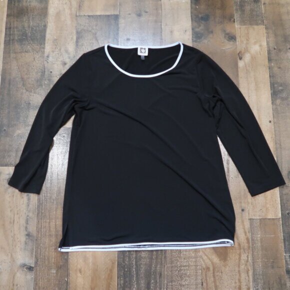 Anne Klein Small Black 3/4 Sleeve Top White Piping Gold Back Buttons - Picture 2 of 4